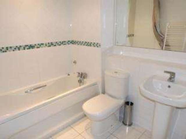  Image of 2 bedroom Flat for sale in Honeywell Close Oadby Leicester LE2 at Honeywell Close Oadby Oadby, LE2 5QQ
