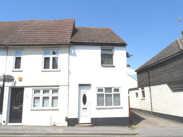  Image of 2 bedroom Terraced house to rent in High Street Aveley South Ockendon RM15 at High Street  Aveley, RM15 4BE