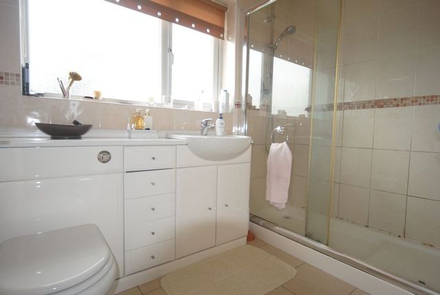  Image of 3 bedroom Detached house for sale in Barrymore Close Huish Episcopi Langport TA10 at Barrymore Close Huish Episcopi Langport, TA10 9TB