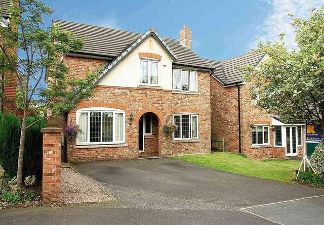  Image of 4 bedroom Detached house for sale in Bishopsgate Walk Rochdale OL16 at Rochdale  Lancashire, OL16 4RR