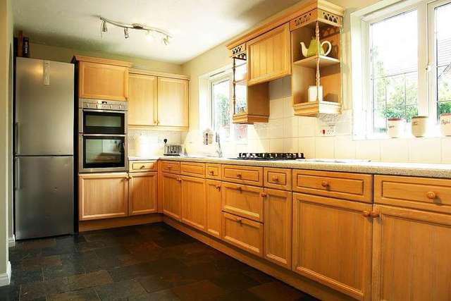  Image of 4 bedroom Detached house for sale in Bishopsgate Walk Rochdale OL16 at Rochdale  Lancashire, OL16 4RR