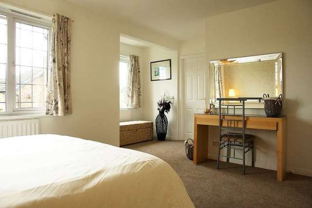 Image of 4 bedroom Detached house for sale in Bishopsgate Walk Rochdale OL16 at Rochdale  Lancashire, OL16 4RR