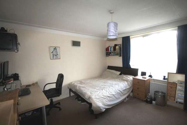  Image of 2 bedroom Flat to rent in Widmore Road Bromley BR1 at Bromley  Kent, BR1 3AF