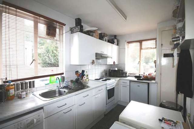 Image of 2 bedroom Flat to rent in Widmore Road Bromley BR1 at Bromley  Kent, BR1 3AF