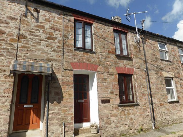 Image of 2 bedroom Terraced house for sale in King Street Lostwithiel PL22 at 2 King Street  Lostwithiel, PL22 0AQ
