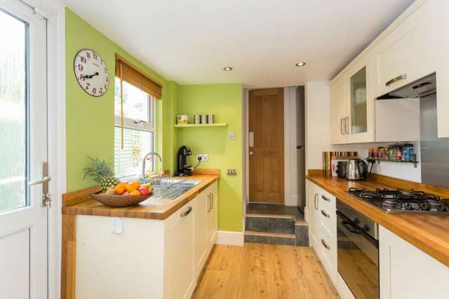 Image of 3 bedroom Semi-Detached house for sale in Kingsland Road Hemel Hempstead HP1 at Kingsland Road  Hemel Hempstead, HP1 1QD