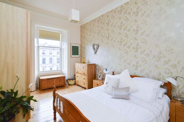  Image of 2 bedroom Flat for sale in Elm Row Edinburgh EH7 at Elm Row Leith Walk Edinburgh, EH7 4AQ