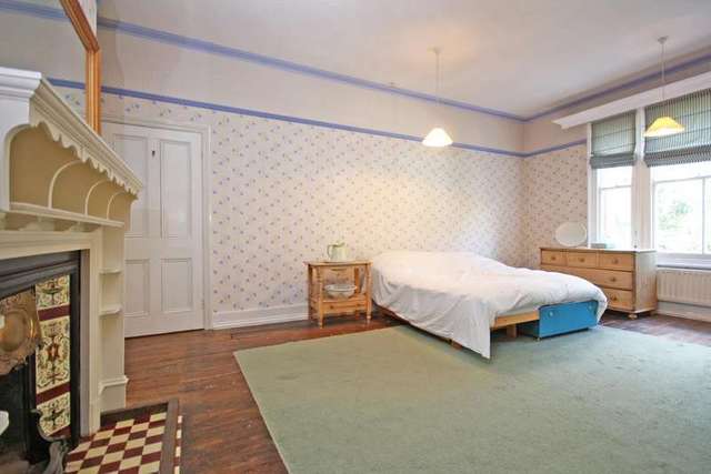  Image of 4 bedroom Detached house for sale in Upper Bridge Road Redhill RH1 at Redhill, RH1 6DE