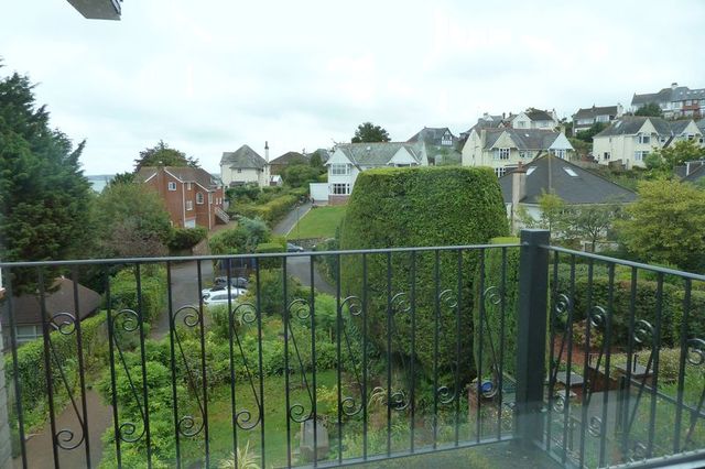  Image of 4 bedroom Semi-Detached house to rent in Clennon Rise Paignton TQ4 at Clennon Rise  Paignton, TQ4 5HG