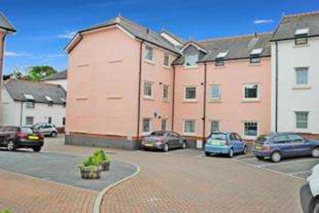  Image of 2 bedroom Flat for sale in Woolbrook Road Sidmouth EX10 at 44 Woolbrook Road Sidmouth Sidford, EX10 9XL