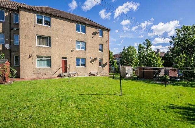  Image of 2 bedroom Flat for sale in Northfield Square Edinburgh EH8 at Northfield Square Duddingston Edinburgh, EH8 7PJ