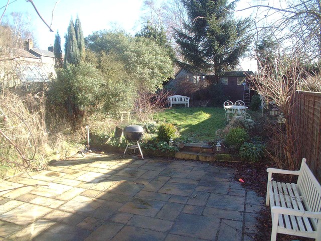  Image of 3 bedroom Semi-Detached house to rent in Abbey Mill Lane St. Albans AL3 at St Albans, AL3 4HA
