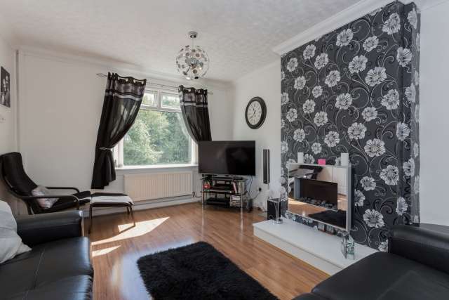  Image of 2 bedroom Terraced house for sale in Abbeylands Road Hardgate Clydebank G81 at Clydebank, G81 5LA