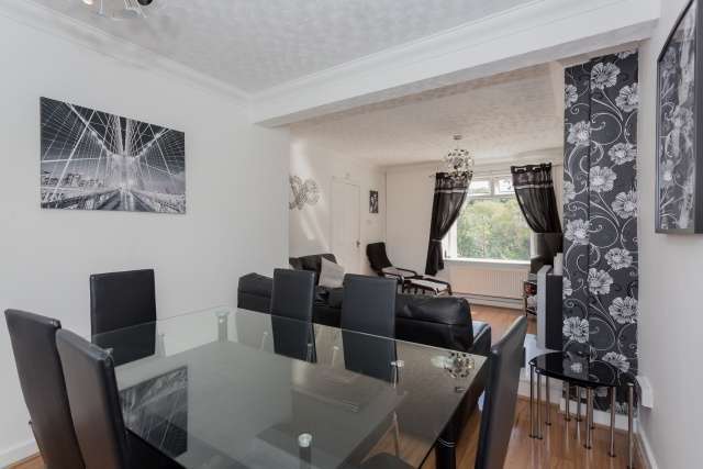  Image of 2 bedroom Terraced house for sale in Abbeylands Road Hardgate Clydebank G81 at Clydebank, G81 5LA