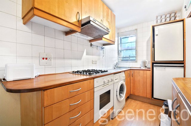  Image of 2 bedroom Flat to rent in Agincourt Road London NW3 at Belsize Park London Belsize Park, NW3 2PB