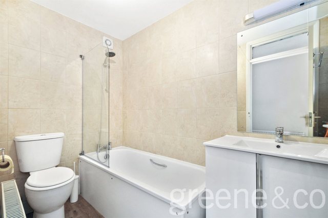  Image of 2 bedroom Flat to rent in Agincourt Road London NW3 at Belsize Park London Belsize Park, NW3 2PB