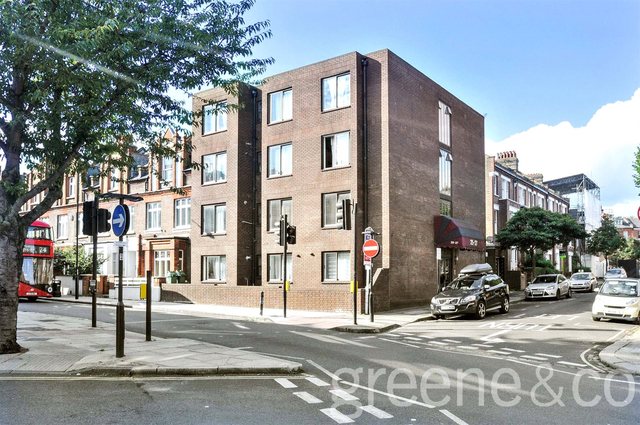  Image of 2 bedroom Flat to rent in Agincourt Road London NW3 at Belsize Park London Belsize Park, NW3 2PB
