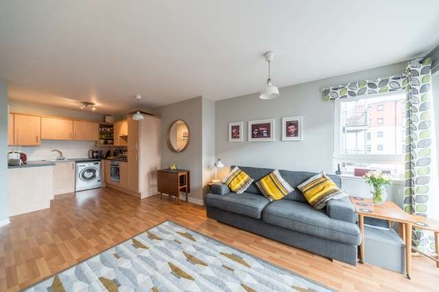  Image of 2 bedroom Flat for sale in Albion Gardens Edinburgh EH7 at Edinburgh, EH7 5NP