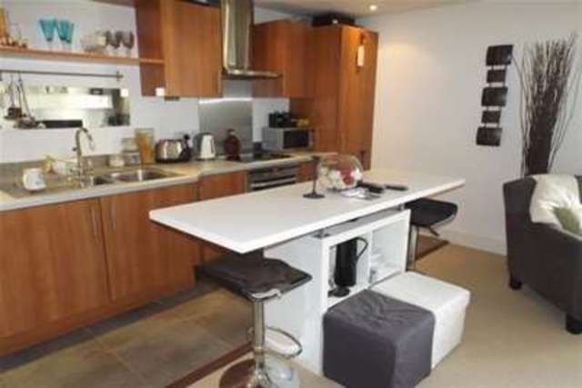  Image of 2 bedroom Flat to rent in Ferry Court Cardiff CF11 at Cardiff, CF11 0JT