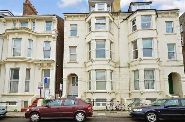  Image of 2 bedroom Flat for sale in Alhambra Road Southsea PO4 at Southsea Hampshire Southsea, PO4 0RT