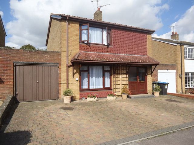  Image of 3 bedroom Detached house for sale in Apollo Way Hemel Hempstead HP2 at Apollo Way PLANETS Hemel Hempstead, HP2 5QG