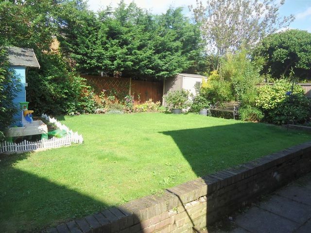 Image of 3 bedroom Detached house for sale in Apollo Way Hemel Hempstead HP2 at Apollo Way PLANETS Hemel Hempstead, HP2 5QG