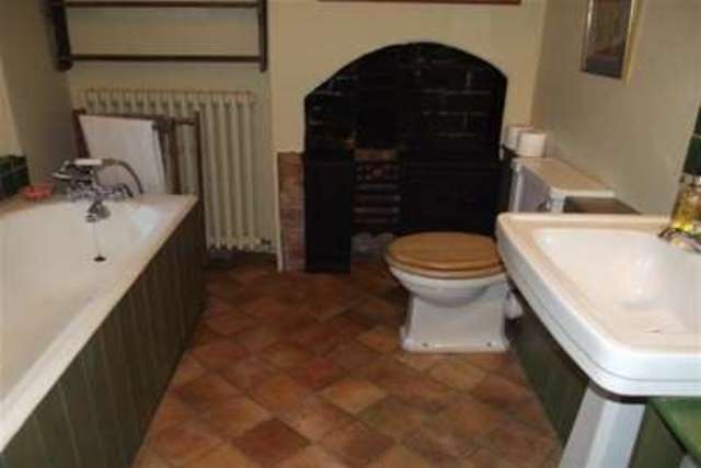  Image of 4 bedroom Detached house to rent in Arlescote Banbury OX17 at Banbury, OX17 1DQ