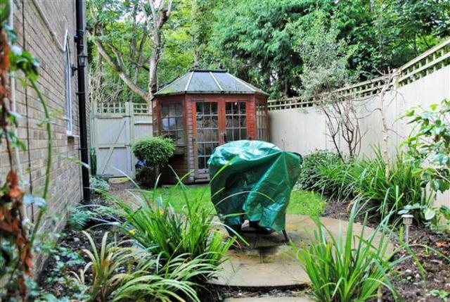  Image of 3 bedroom Terraced house to rent in Armstrong Close Pinner HA5 at Eastcote, HA5 2LA