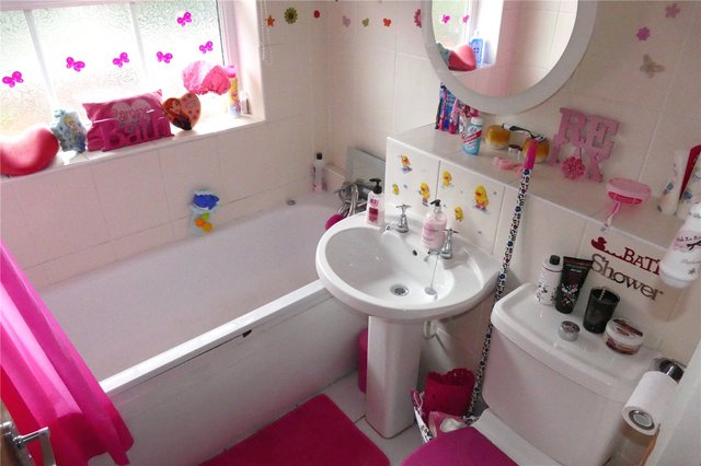  Image of 2 bedroom Maisonette for sale in Armstrong Way Woodley Reading RG5 at Woodley Reading Woodley, RG5 4NW