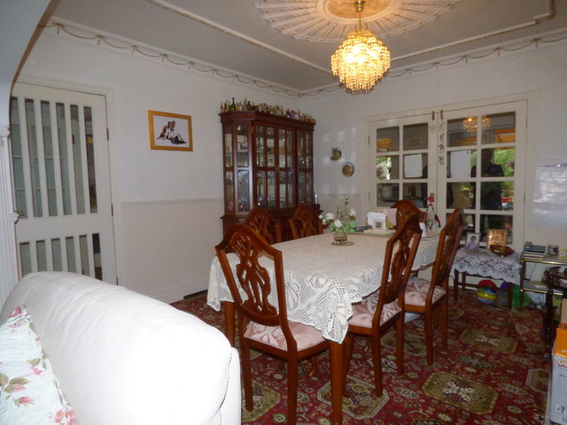  Image of 4 bedroom Semi-Detached house to rent in Avenue Gardens Alwoodley Leeds LS17 at Avenue Gardens Alwoodley Leeds, LS17 7BG