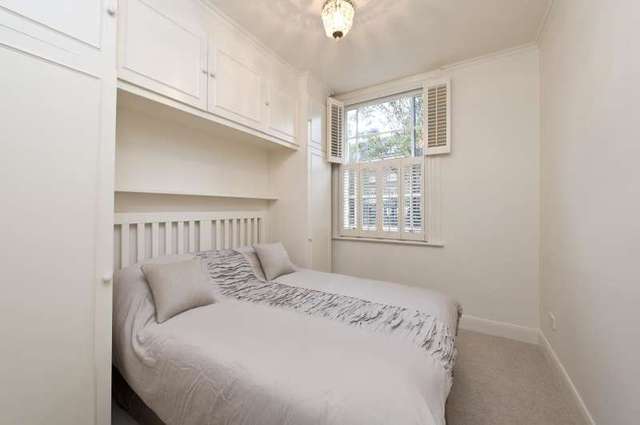  Image of 1 bedroom Ground Flat to rent in Aylesford Street London SW1V at Aylesford Street  London, SW1V 3RY