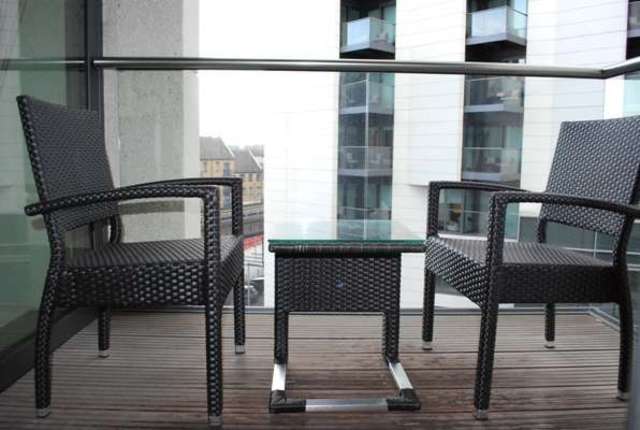  Image of Flat to rent in Baltimore Wharf London E14 at London, E14 9EQ