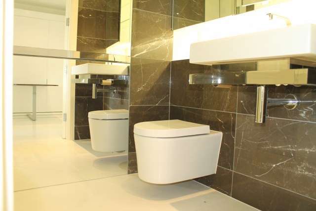  Image of Flat to rent in Baltimore Wharf London E14 at North Boulevard  Canary Wharf, E14 9FG