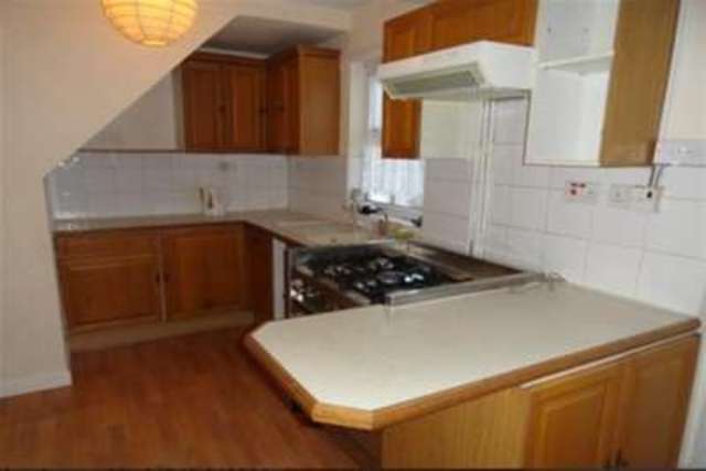 Image of 3 bedroom Terraced house to rent in Ffordd Cynfal Bangor LL57 at Bangor, LL57 2YL