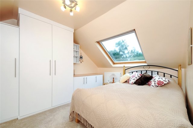  Image of 4 bedroom Detached house for sale in Barkham Ride Finchampstead Wokingham RG40 at Finchampstead Wokingham Finchampstead, RG40 4ET