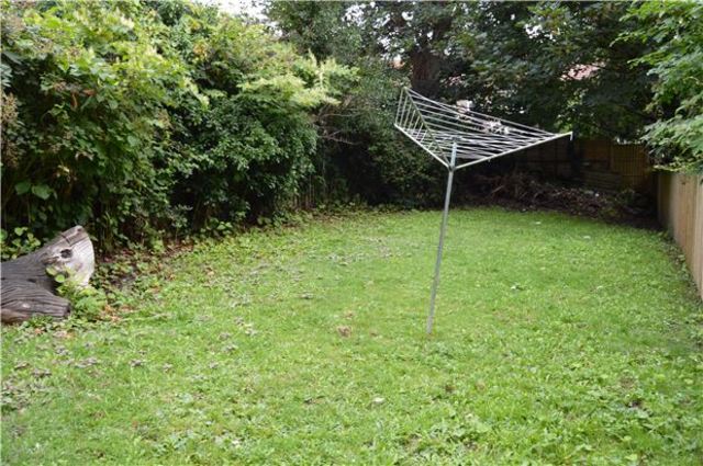  Image of 1 bedroom Flat for sale in London Road St. Leonards-on-Sea TN37 at East Sussex, TN37 6LU