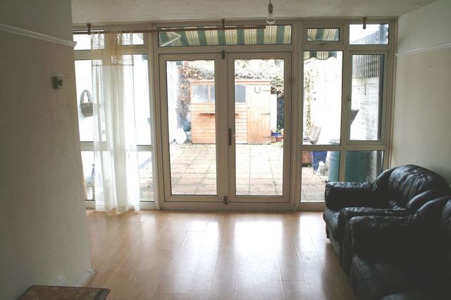  Image of 4 bedroom Bungalow to rent in Beanacre Close Osborne Road London E9 at Beanacre Close Osbourne Road London, E9 5JY