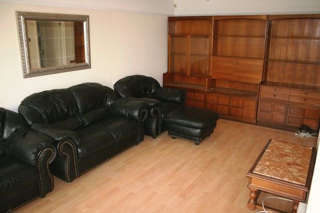  Image of 4 bedroom Bungalow to rent in Beanacre Close Osborne Road London E9 at Beanacre Close Osbourne Road London, E9 5JY