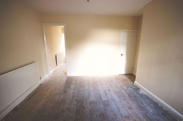  Image of 3 bedroom Terraced house for sale in Beatrice Street Kempston Bedford MK42 at Beatrice Street Kempston Bedford, MK42 8AE