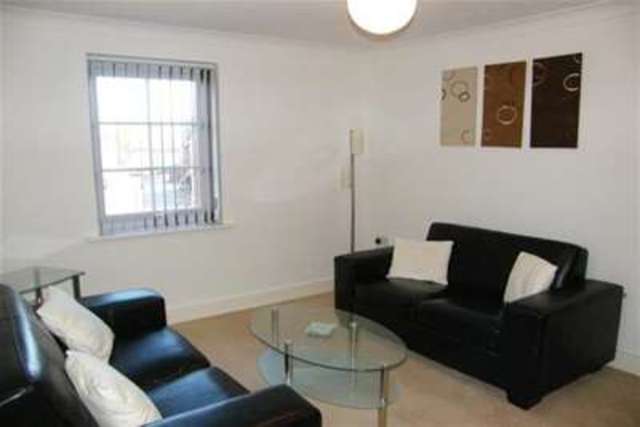  Image of 1 bedroom Flat to rent in Elphins Drive Warrington WA4 at Warrington, WA4 6FZ