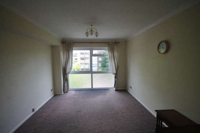  Image of 1 bedroom Flat to rent in Beckenham Grove Shortlands Bromley BR2 at Shortlands Kent Hayes, BR2 0XU