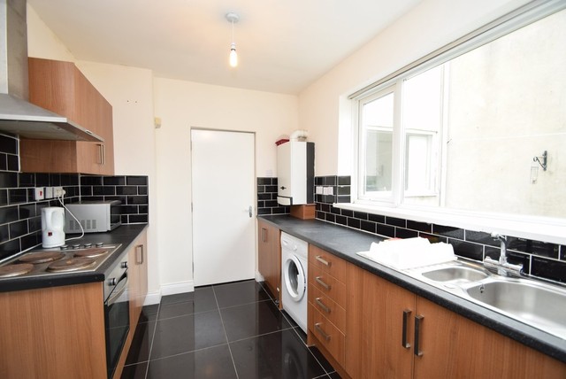 Image of 4 bedroom House Share to rent in Aiskell Street Sunderland SR4 at Aiskell Street  Sunderland, SR4 7UH