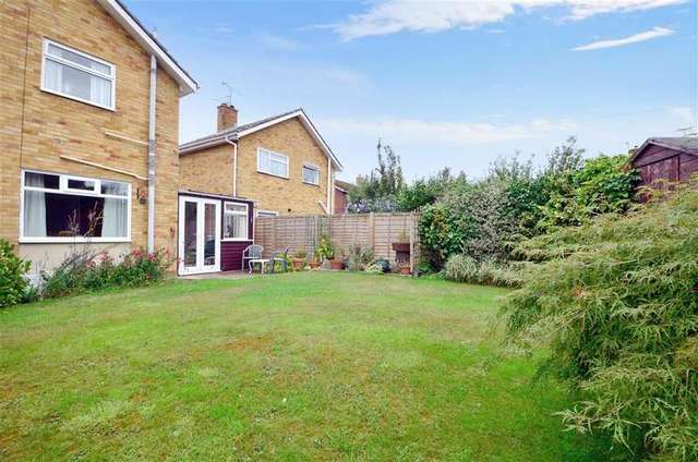  Image of 3 bedroom Detached house for sale in Birch Road Paddock Wood Tonbridge TN12 at Paddock Wood Tonbridge Tonbridge, TN12 6JT