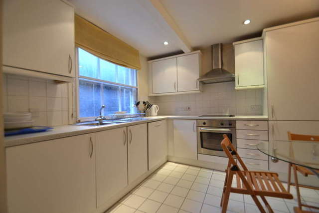  Image of 2 bedroom Flat to rent in Bishopsgate London EC2M at City of London  London, EC2M 4NR