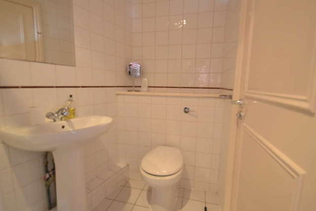  Image of 2 bedroom Flat to rent in Bishopsgate London EC2M at City of London  London, EC2M 4NR