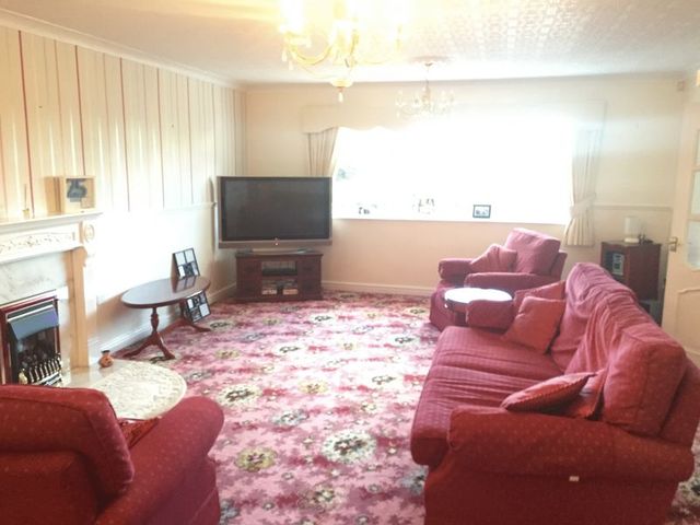  Image of 3 bedroom Detached house to rent in Bognop Road Essington Wolverhampton WV11 at Bognop Road Essington Wolverhampton, WV11 2BA