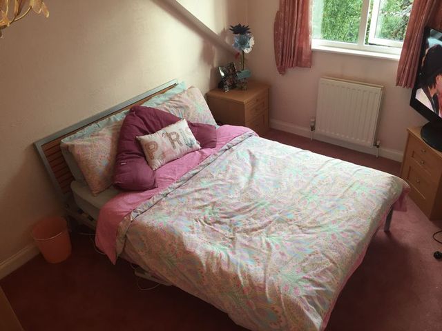  Image of 3 bedroom Detached house to rent in Bognop Road Essington Wolverhampton WV11 at Bognop Road Essington Wolverhampton, WV11 2BA