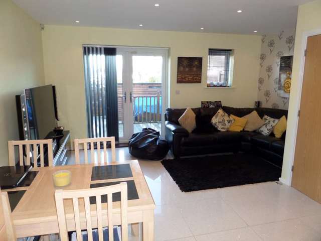  Image of 2 bedroom End of Terrace to rent in Bonham Way Northfleet Gravesend DA11 at Bonham Way Northfleet Gravesend, DA11 8FB