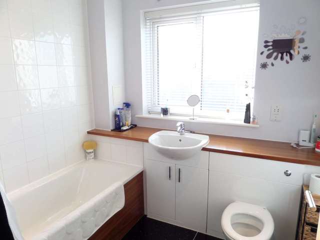  Image of 2 bedroom End of Terrace to rent in Bonham Way Northfleet Gravesend DA11 at Bonham Way Northfleet Gravesend, DA11 8FB