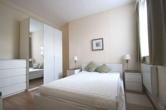  Image of 1 bedroom Apartment to rent in Boston Place London NW1 at Kings Cross NW1 London, NW1 6EX